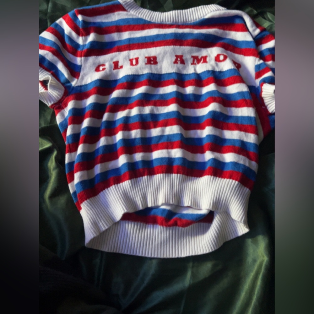 club amor crop top